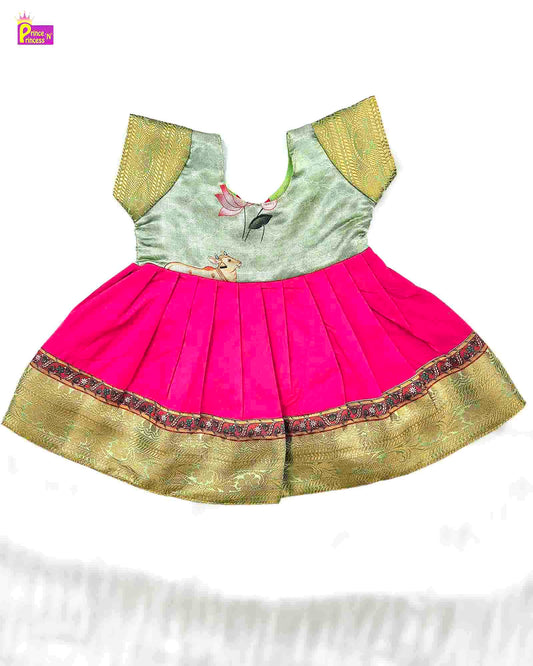 Toddlers Maroon And Grey  Pattu Frock LF541
