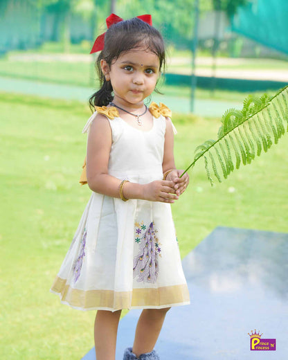 Toddlers Peacock embroidery Pattu Frock LF585