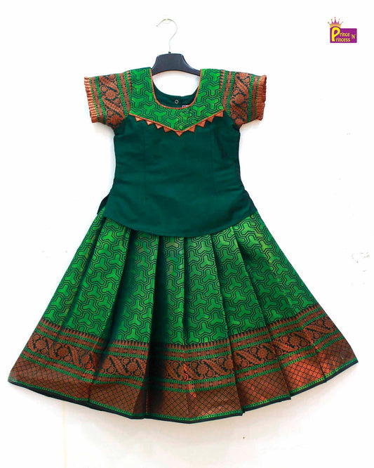 Kids  green Traditional Pattupavadai PPP1598