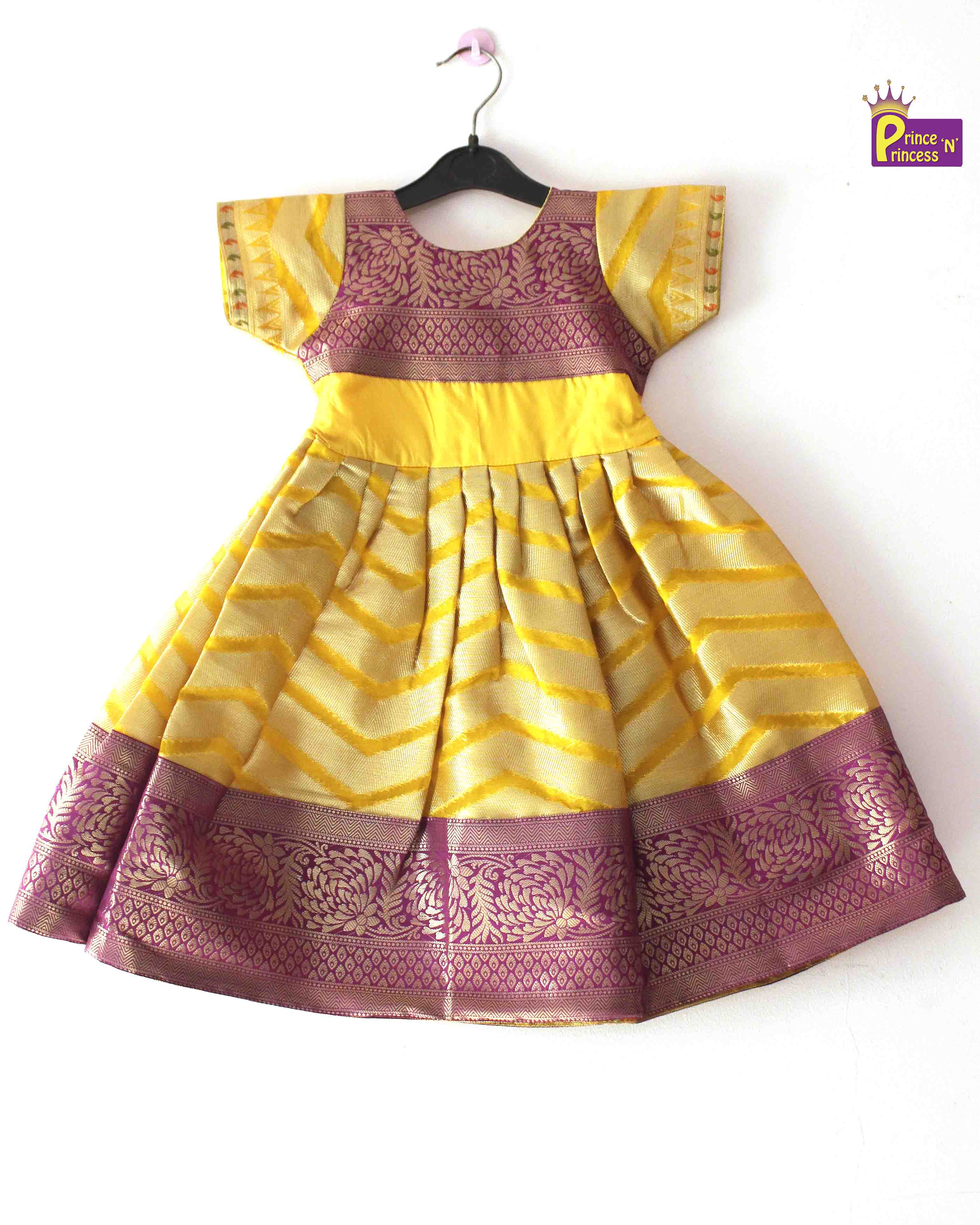 Anastasia { Yellow Dress } by kawaiibrit on DeviantArt | Azalea dress up,  Disney princess pictures, Yellow dress